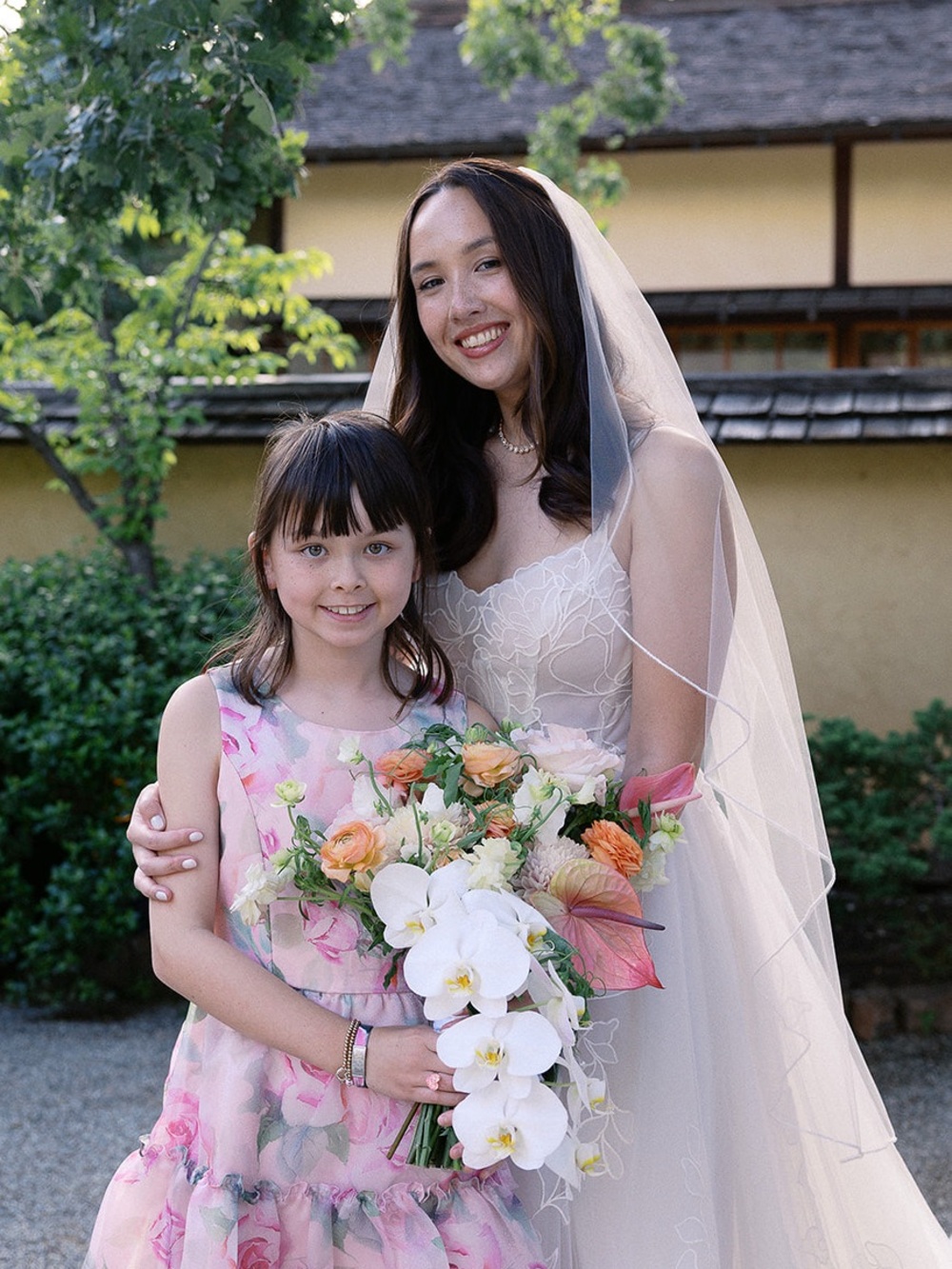 Waterfall veil sheer white with beaded trim
